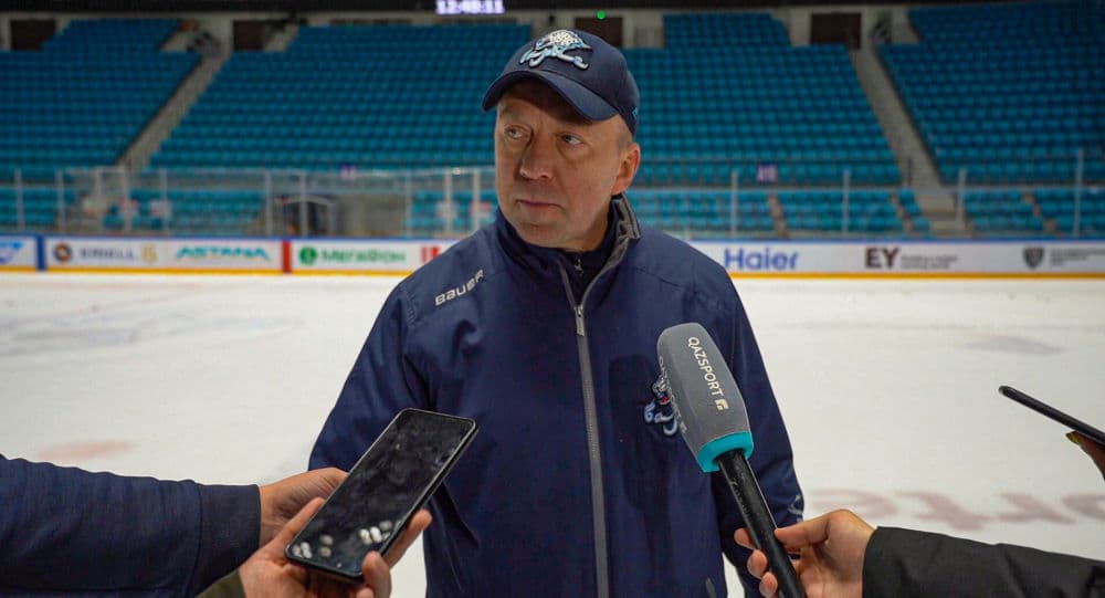 «Барыс» хочет сохранить Скабелку – белорусскому тренеру предложили контракт на улучшенных условиях