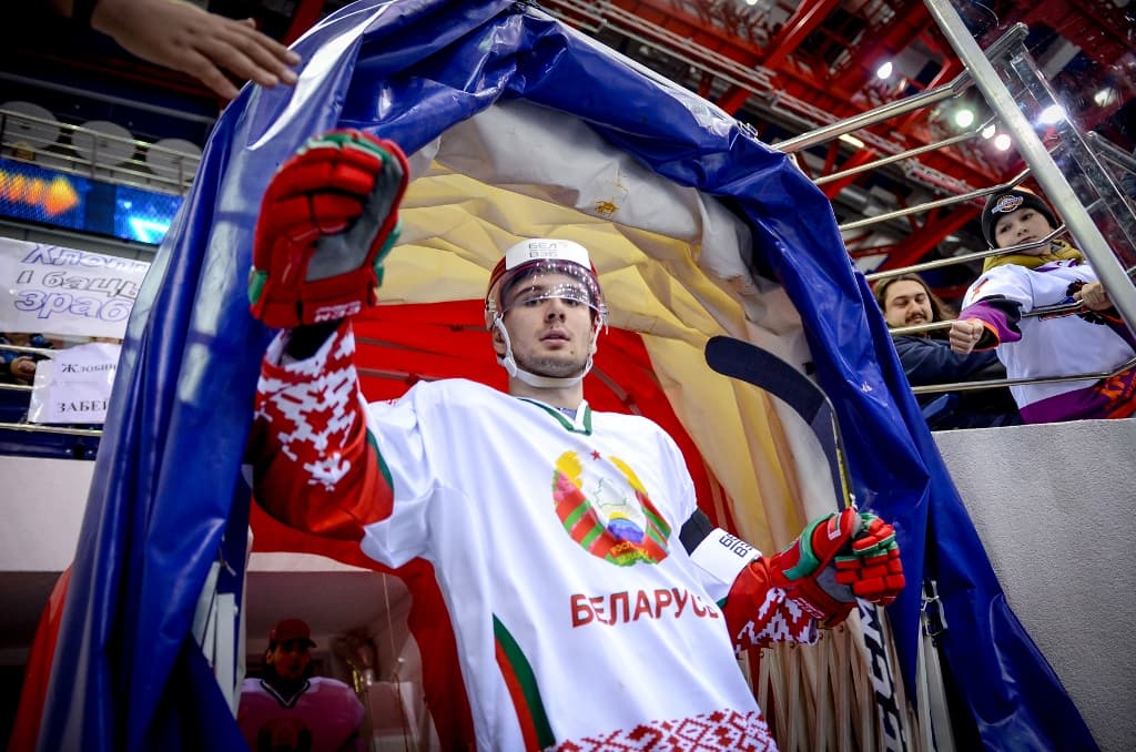 Эксперт TSN Крейг Баттон включил одного белоруса в обновленный рейтинг проспектов драфта НХЛ 2020